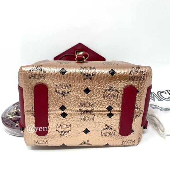 MCM Rose Gold Essential backpack / crossbody bag main image 12